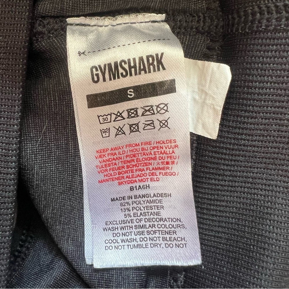 Gymshark Adapt Black Double Cross Back Camo Sports Bra w/Padding EUC S - Picture 8 of 9